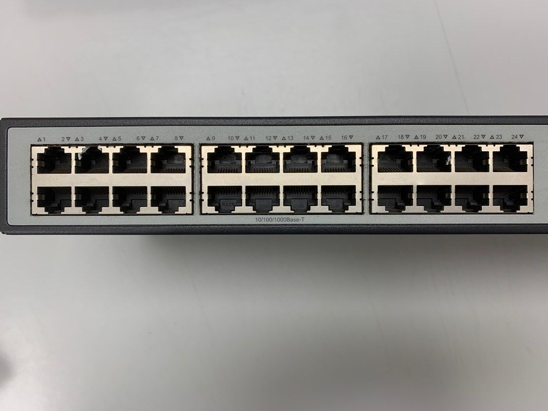 HP V191024G Gigabit Switch JE006A, 電腦＆科技, 商務用科技產品 Carousell