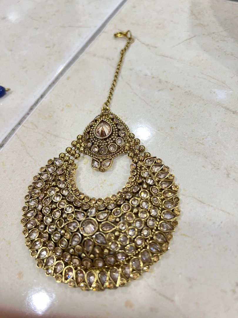 Indian jewelry shop headpiece