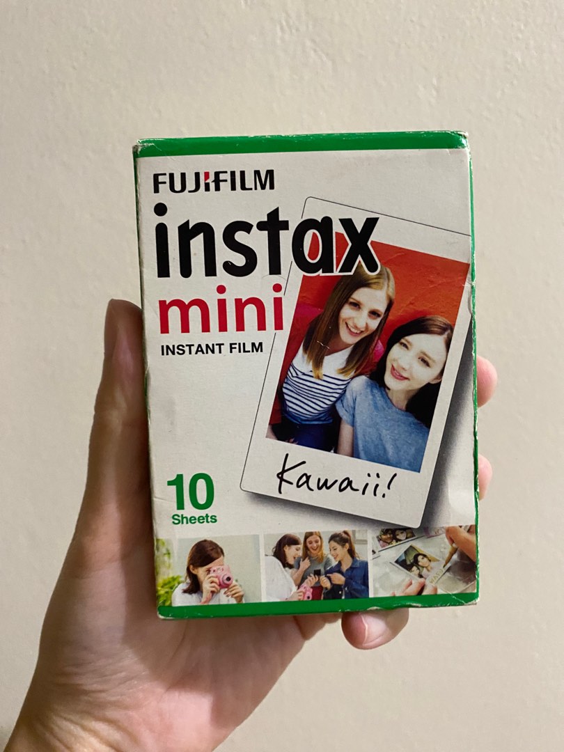 Instax mini film plain EXPIRED, Photography, Cameras on Carousell
