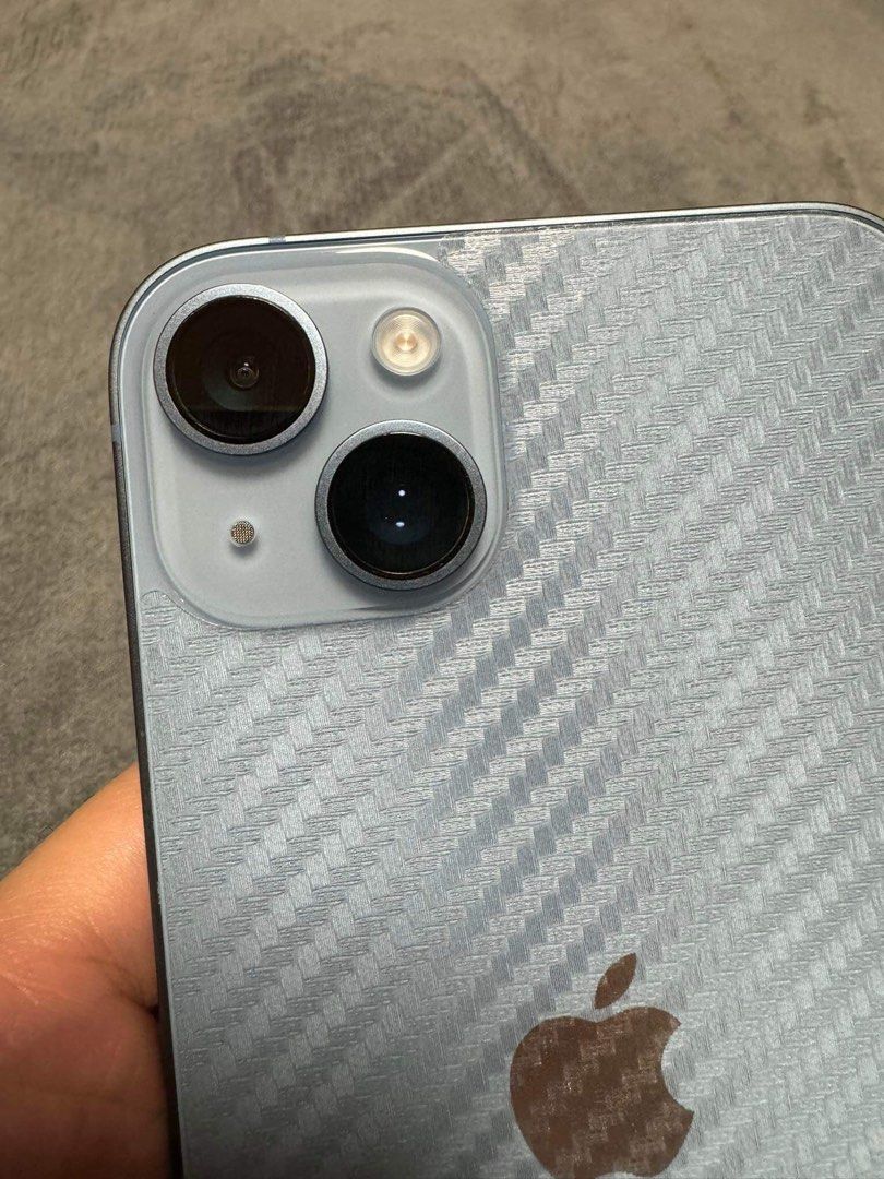 Ip 14 plus (Category: iPhone 14 Series) located in Quezon City. Submitted by jamierca (Listing ID 1267170680, Image 2). Description: Negotiable. Purchased 3 months ago BH: 100% No scratch/ dents Rfs: Madalang na gamitin. Been using another phone.