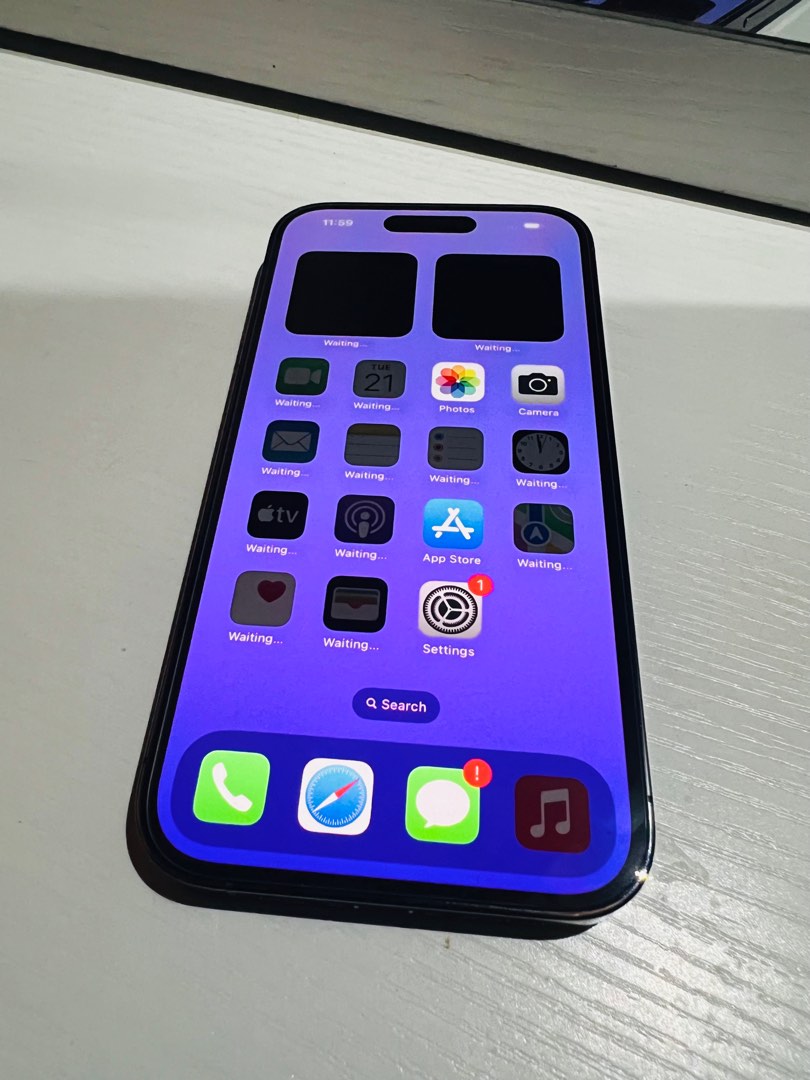 Iphone 14 pro. 256gb globe lock, Mobile Phones & Gadgets, Mobile Phones