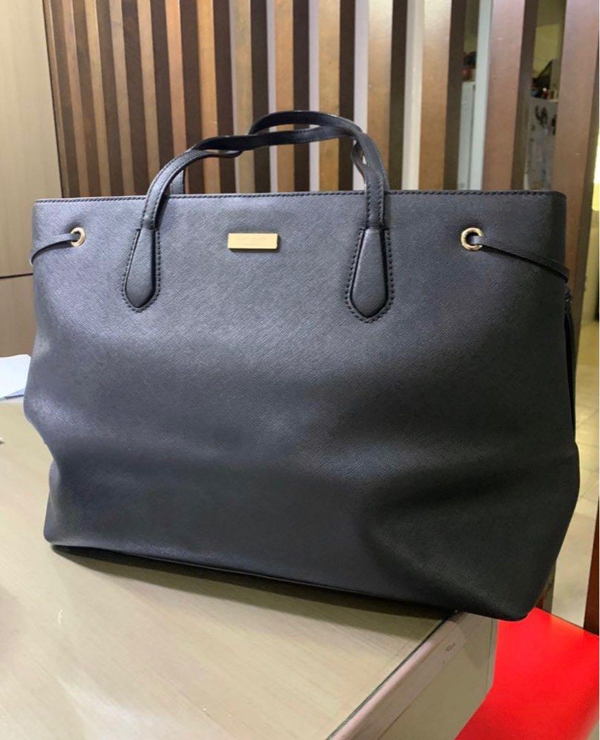 Kate Spade Large Bag can fit 15 laptop Luxury Bags Wallets on