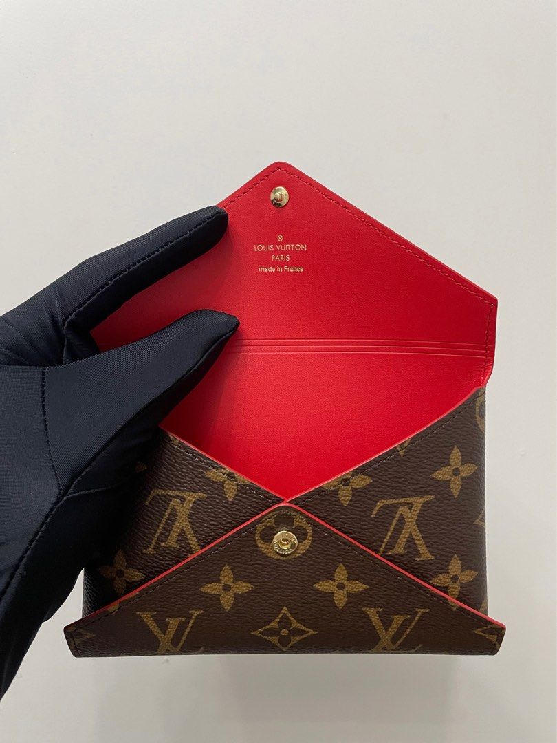 Authentic Kirigami Medium (Category: Luxury Bags & Wallets) located in Taguig. Submitted by slggg (Listing ID 1267035384, Image 2). Description: Authentic Kirigami Pochette Medium Inclusion: - Box - Dustbag Meet up: Taguig/BGC only. .