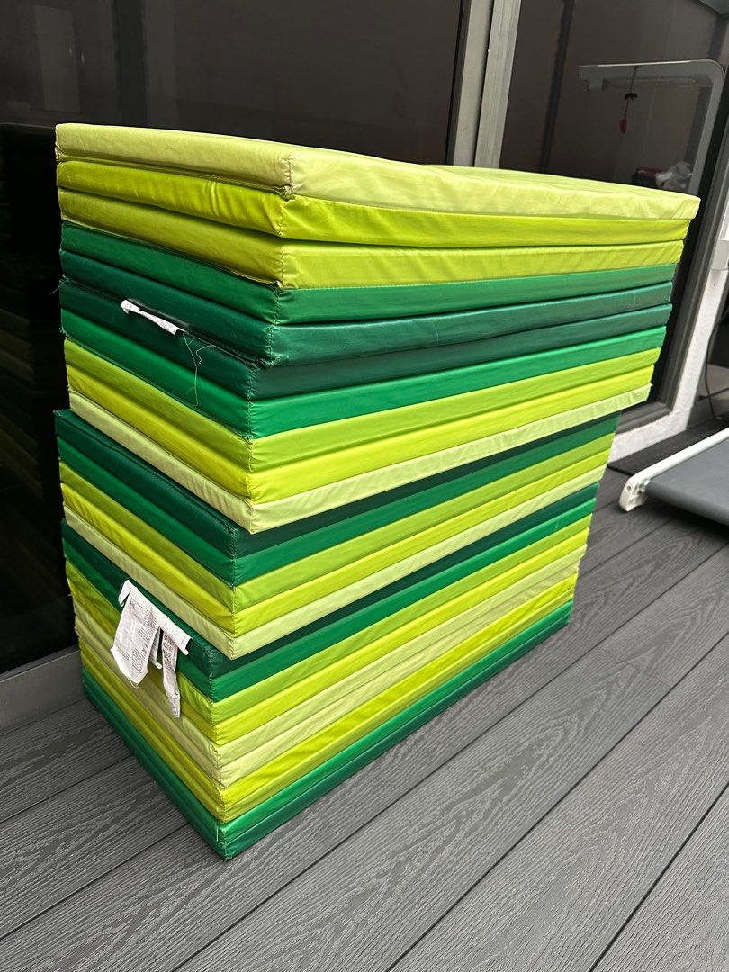 Used folding shop gym mats