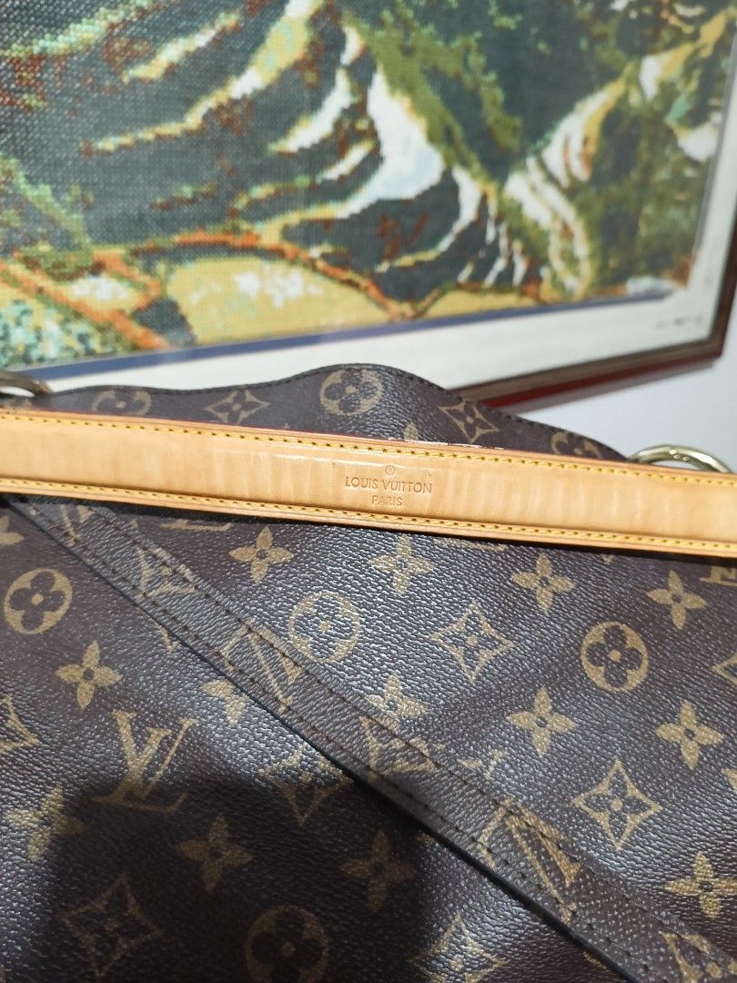 Authentic Louis Vuitton Monogram Metis Hobo Two Way Bag, Luxury, Bags &  Wallets on Carousell