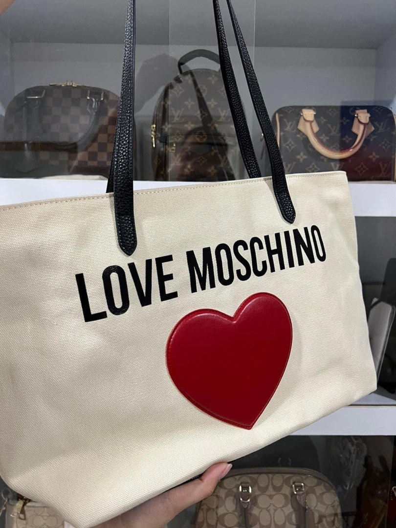 Love moschino tote sales bag with heart detail