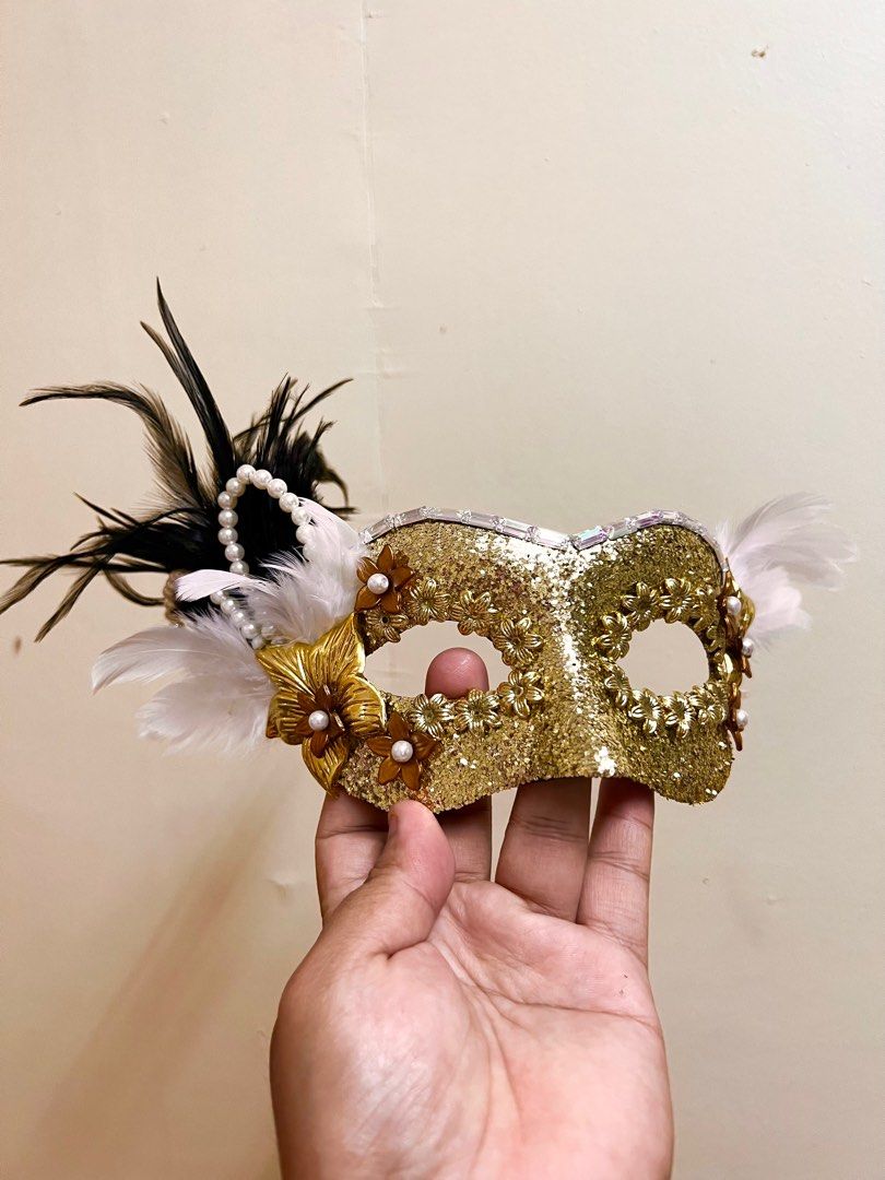 Masquerade Mask Gold (Category: Other Accessories) located in Cabanatuan. Submitted by bryanvain (Listing ID 1267007487, Image 1). Description: Made from scratch. Please send us a message for more details. This mask is with stick.