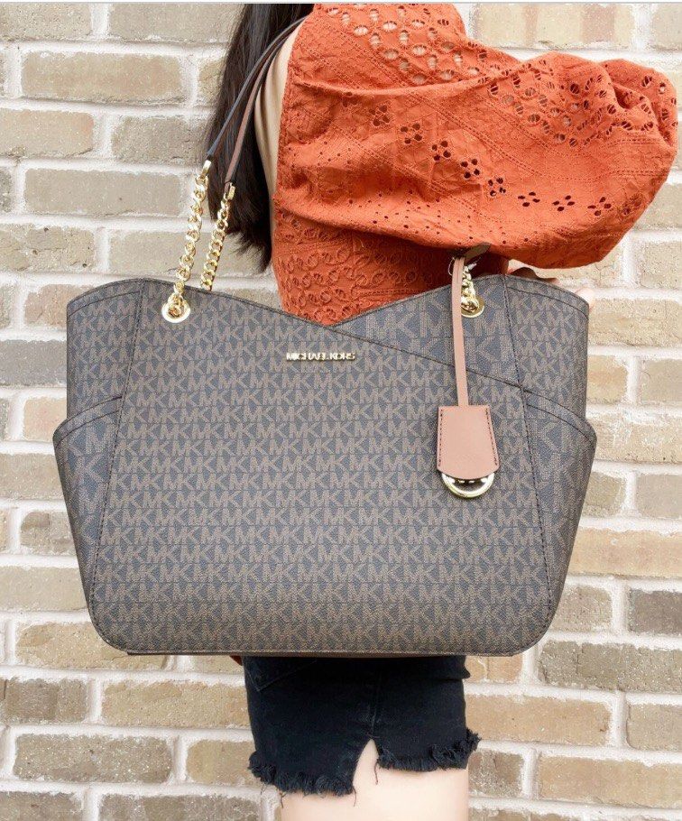 Michael Kors Jet set Large Logo Shoulder Bag in Brown Monogram