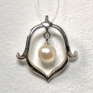 MIKIMOTO PENDANT ‘TULIP’ 100% AUTHENTIC MARKED/STAMPED AKOYA SALT WATER CULTURED PEARL SV SETTINGS SOURCE JAPAN AS IN NO INCLUSIONS