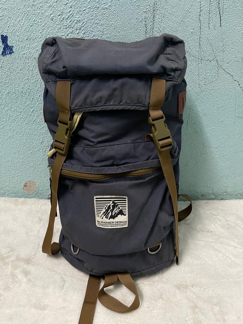 m.t rainier backpack, Men's Fashion, Bags, Backpacks on Carousell