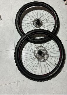 MTB Wheelset with Schwalbe tyre