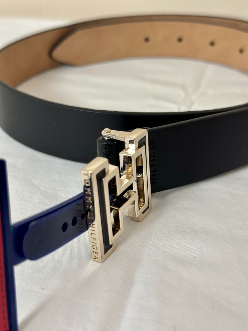 Tommy hilfiger h logo belt top