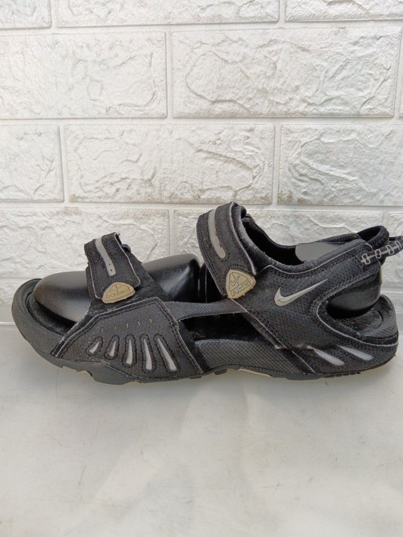 Nike santiam sales 4 acg sandals