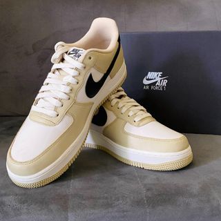  Nike FD0382-121 Air Force 1 Platform LV8 W Air Force