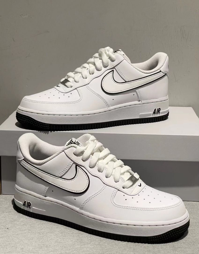 Air force 1 hot sale white with black outline
