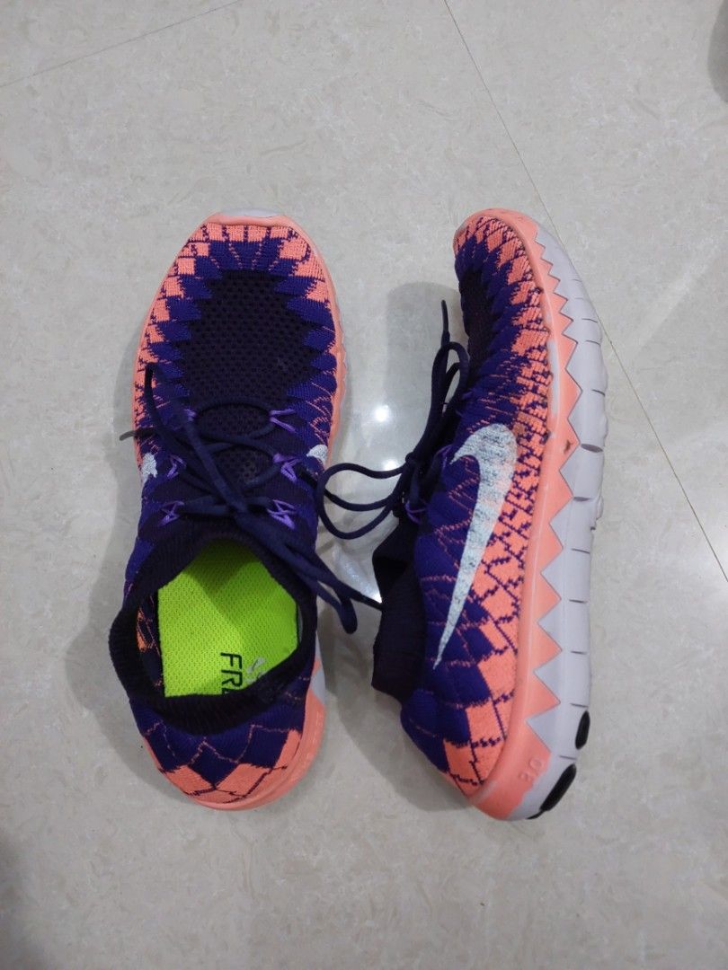 Nike Free Flyknit 3.0 US6.5 (Category: Sneakers) located in Quezon City. Submitted by waemierrie (Listing ID 1267013056, Image 1). Description: Original Nike Free Flyknit 3.0 US6.5 EUR37.5 23.5cm clean insole, no sole seps and no tears. minimal paint fades..