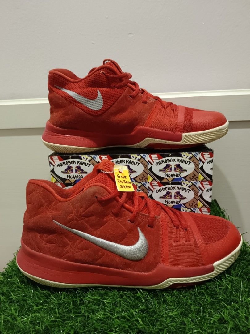 Kyrie 3 uk shop