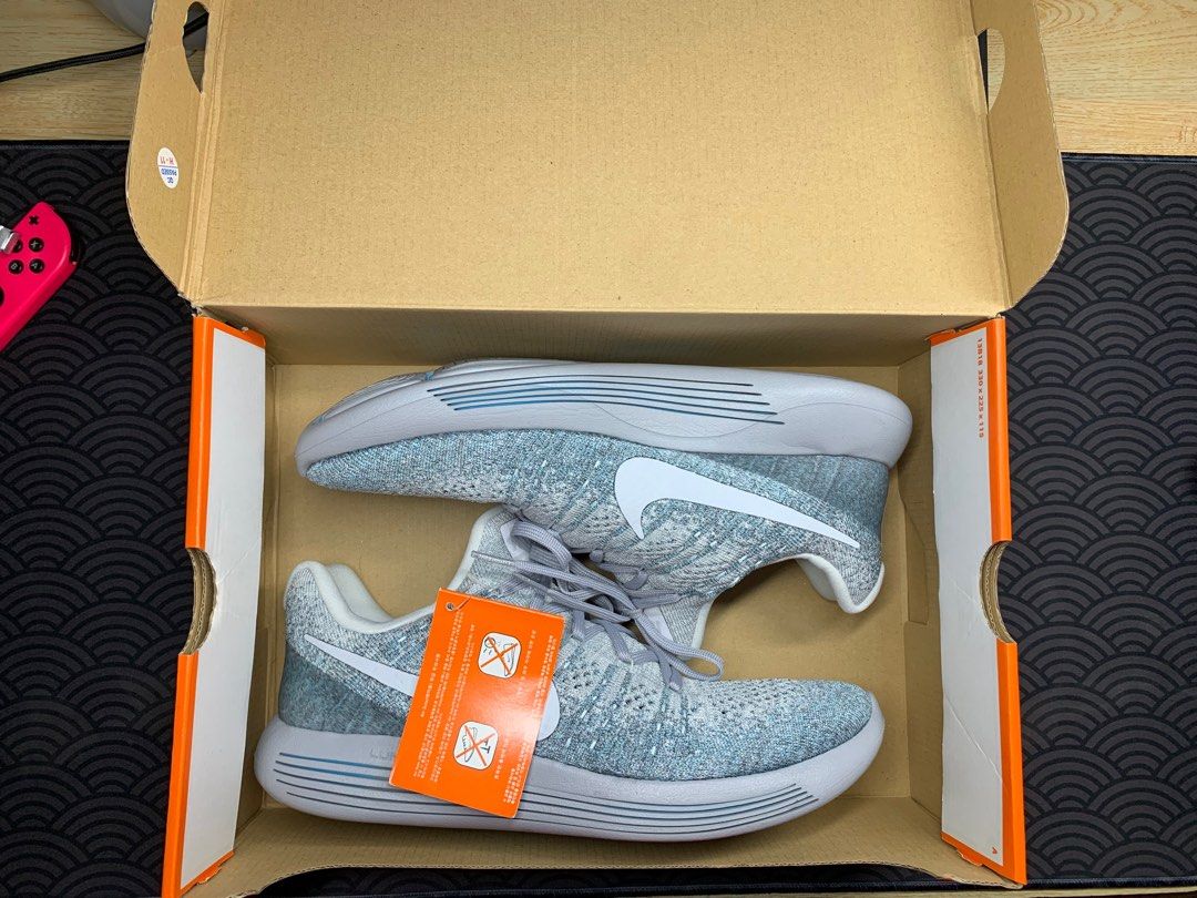 Nike women's lunarepic low flyknit running shoes discount