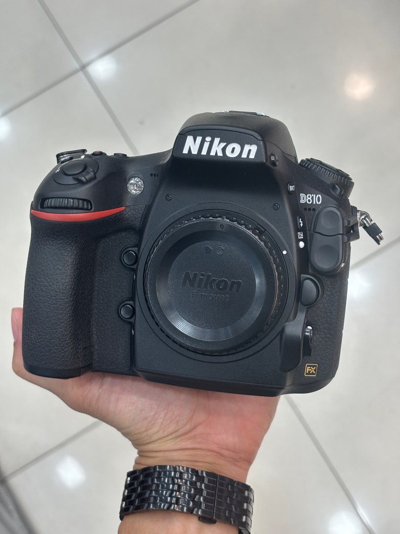 NIKON D810 BODY SHUTTER COUNT 17k, Photography, Cameras on Carousell