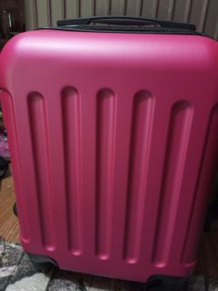 (Category: ) located in . Submitted by Amore (Listing ID 1267130926, Image 1). Description: .