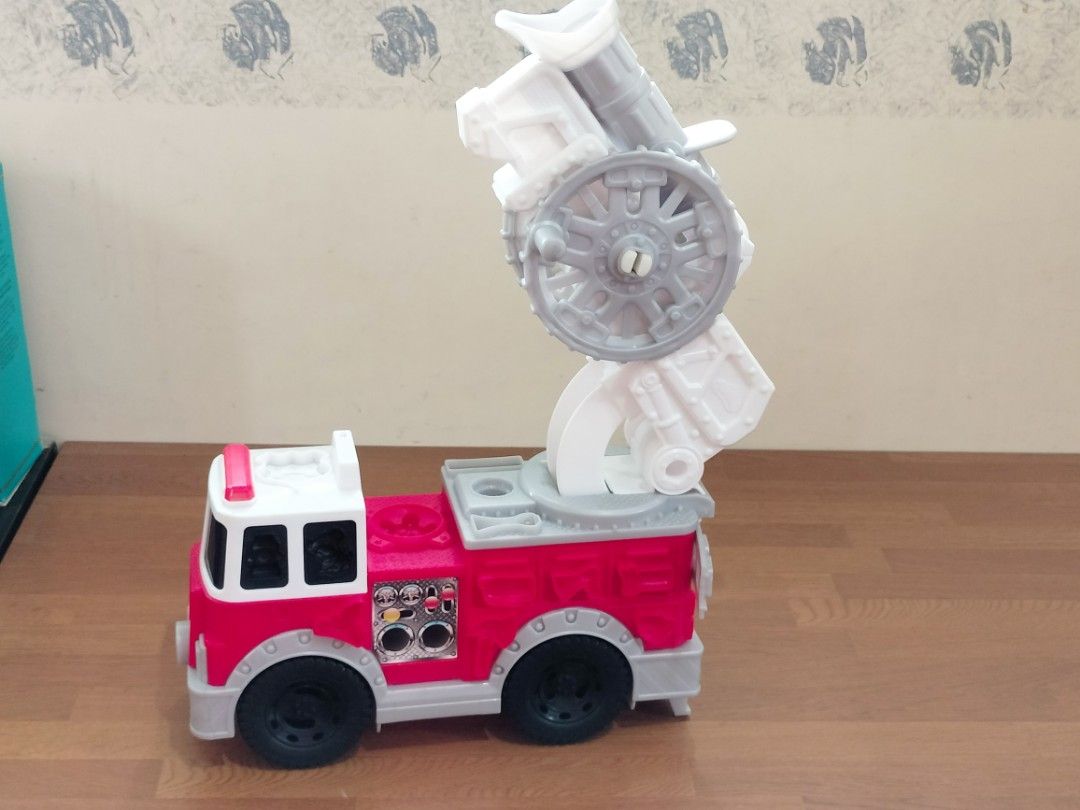 PLAY-DOH WHEELS FIRETRUCK TOY (Category: Kids Toys) located in Bulacan. Submitted by brandnewprelovedstuffatbp. (Listing ID 1267058486, Image 2). Description: ✅LIGHTLY USED ✅NO FLAWS ✅FROM UK.