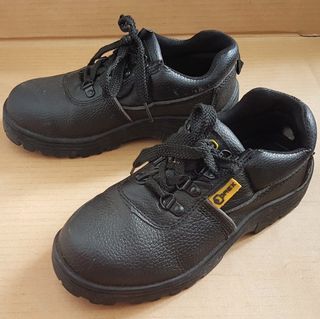 Cute composite toe shoes online