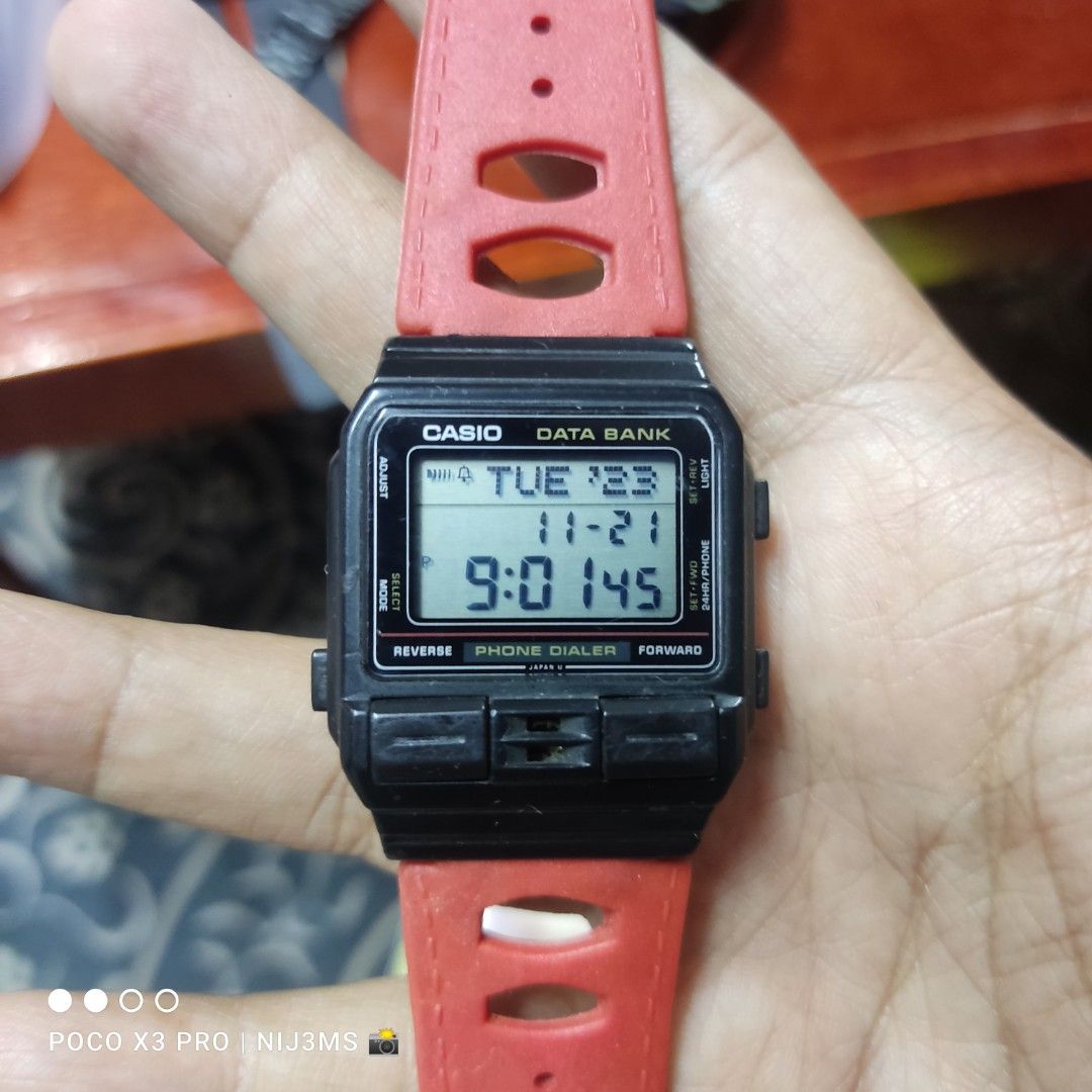 Casio phone dialer top watch