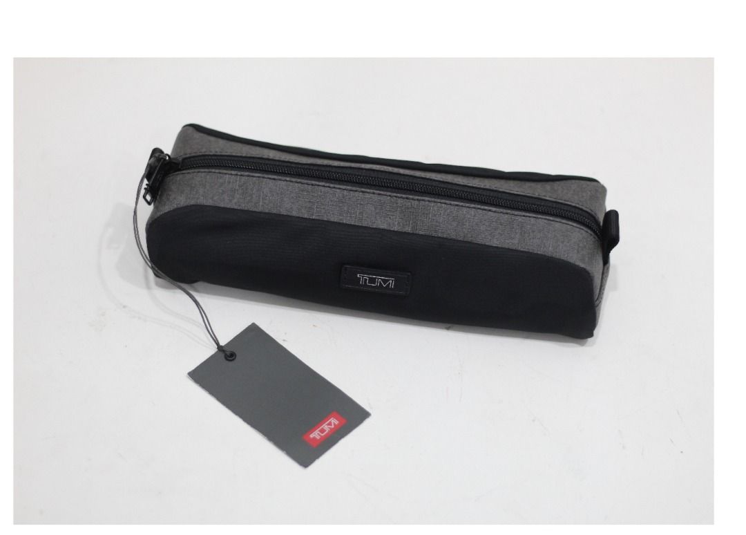 Retail 110 New Tumi 014884DEO Cord Pouch cables and adaptor