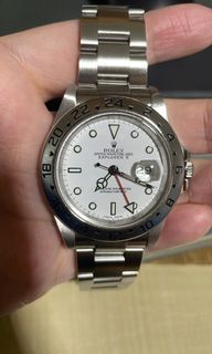 (Category: ) located in . Submitted by prettylilwardrobe (Listing ID 1267160953, Image 1). Description: .