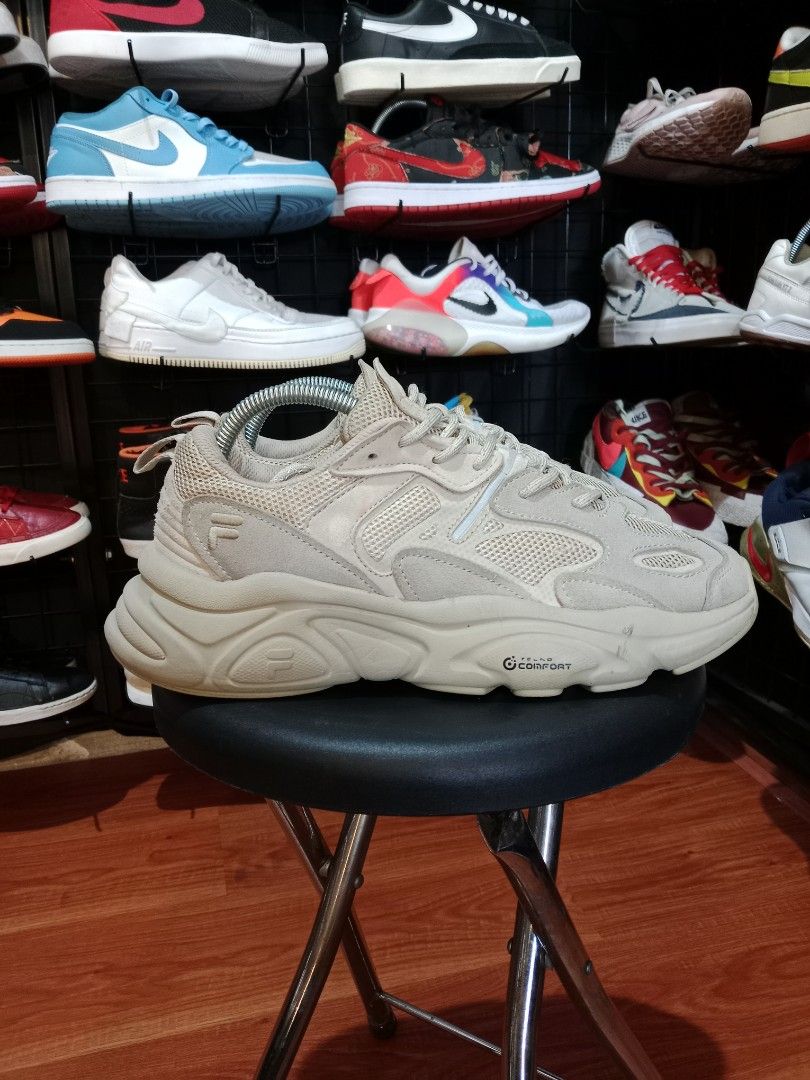 SEPATU FILA COMFORT WHITE BONE Fesyen Pria Sepatu Lainnya di Carousell