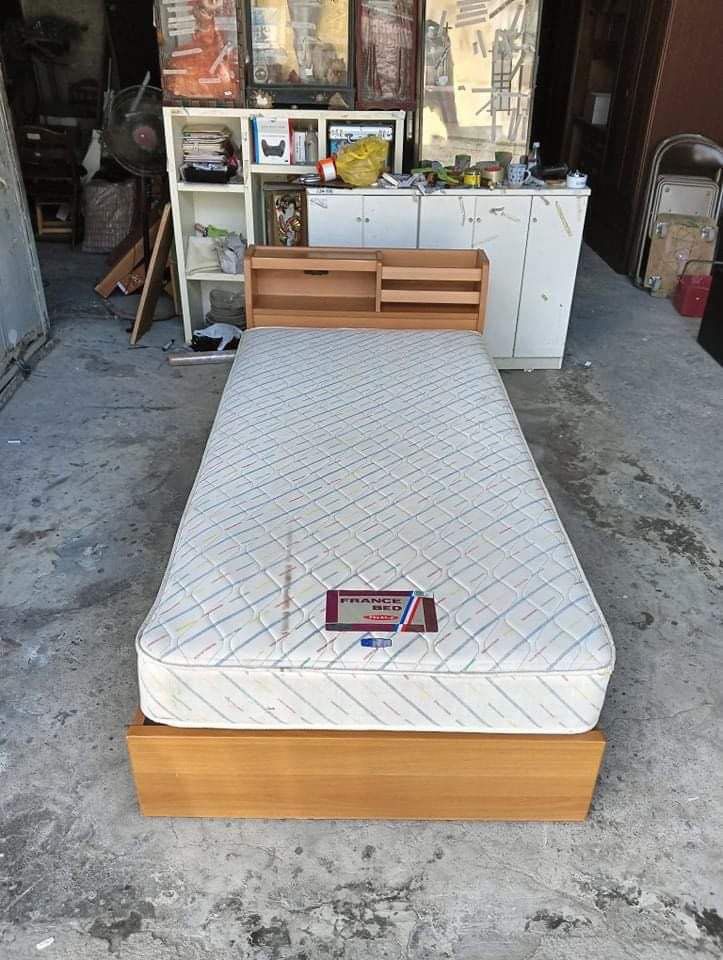 Single size bedset with storage FRANCEBED mattress 38L x 85 1 2W