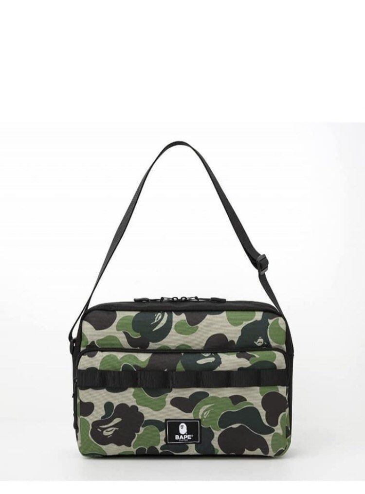 Sling bag on sale bathing ape