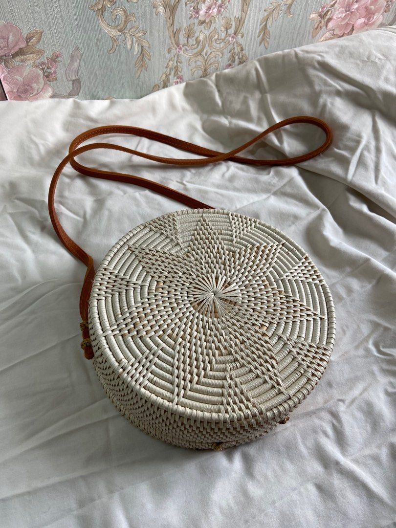 Sling bag clearance rotan