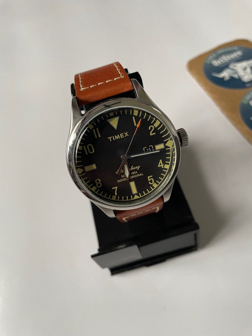 Timex red discount wing 40mm