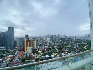 Two Roxas Triangle 3 Bedroom Unit For Sale Condos Makati City 3BR Condo For Sale Two Roxas Triangle Makati