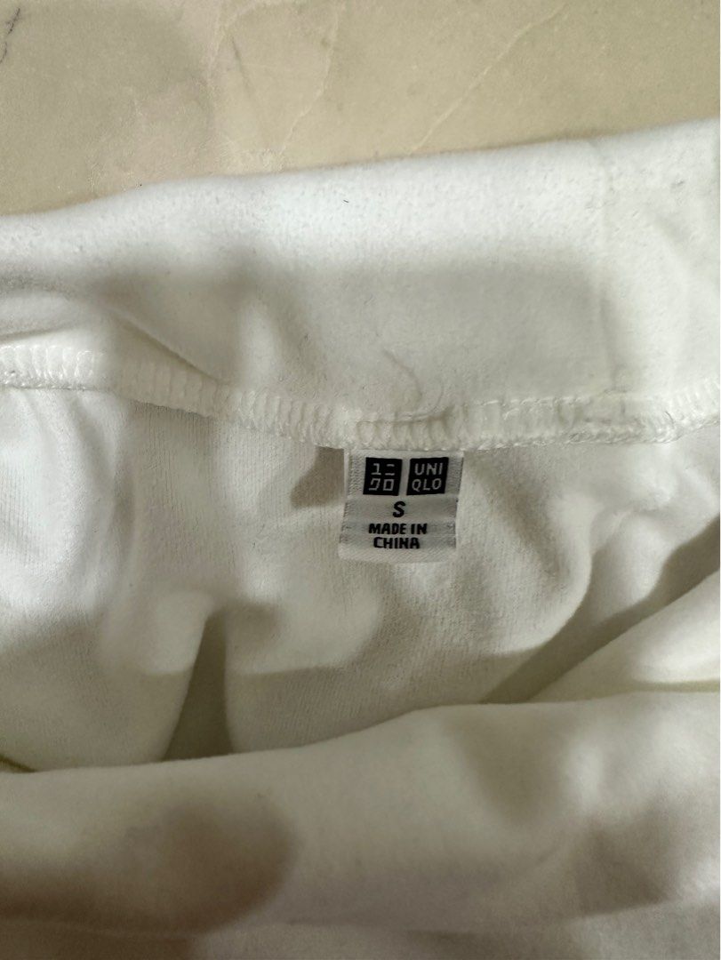 Uniqlo inner wear, Men's Fashion, Coats, Jackets and Outerwear on Carousell