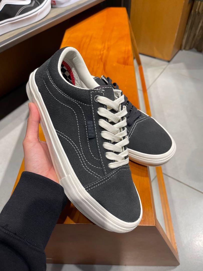 Vans Skate Old Skool (Raven/Marshmellow), Men's Fashion, Footwear