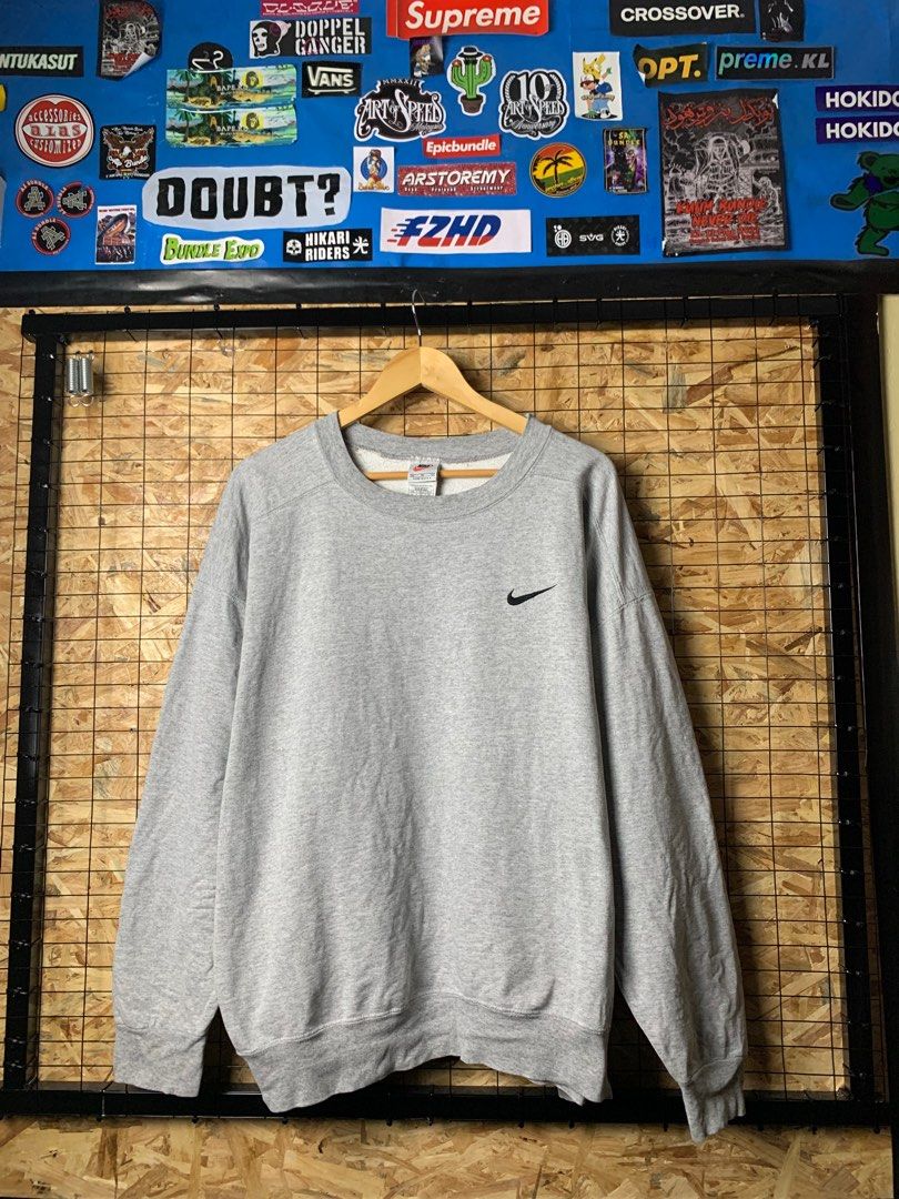 Vintage Nike sweatshirt Men s Fashion Activewear on Carousell