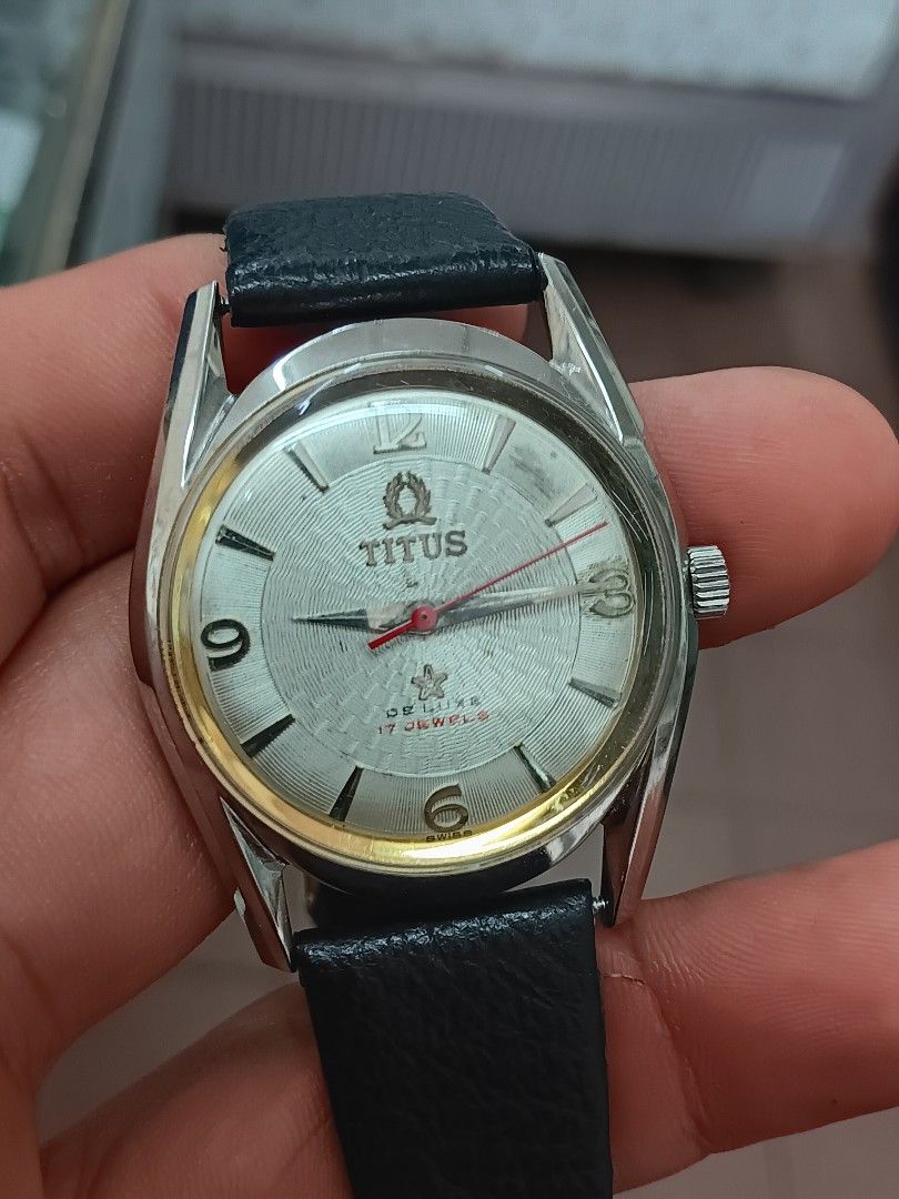Vintage Titus manual wind watch Men s Fashion Watches