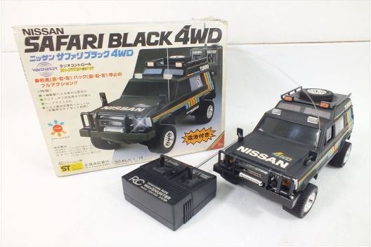 贅沢屋の Black Safari Nissan Yonezawa Vintage 4x4 box with truck RC ホビーラジコン