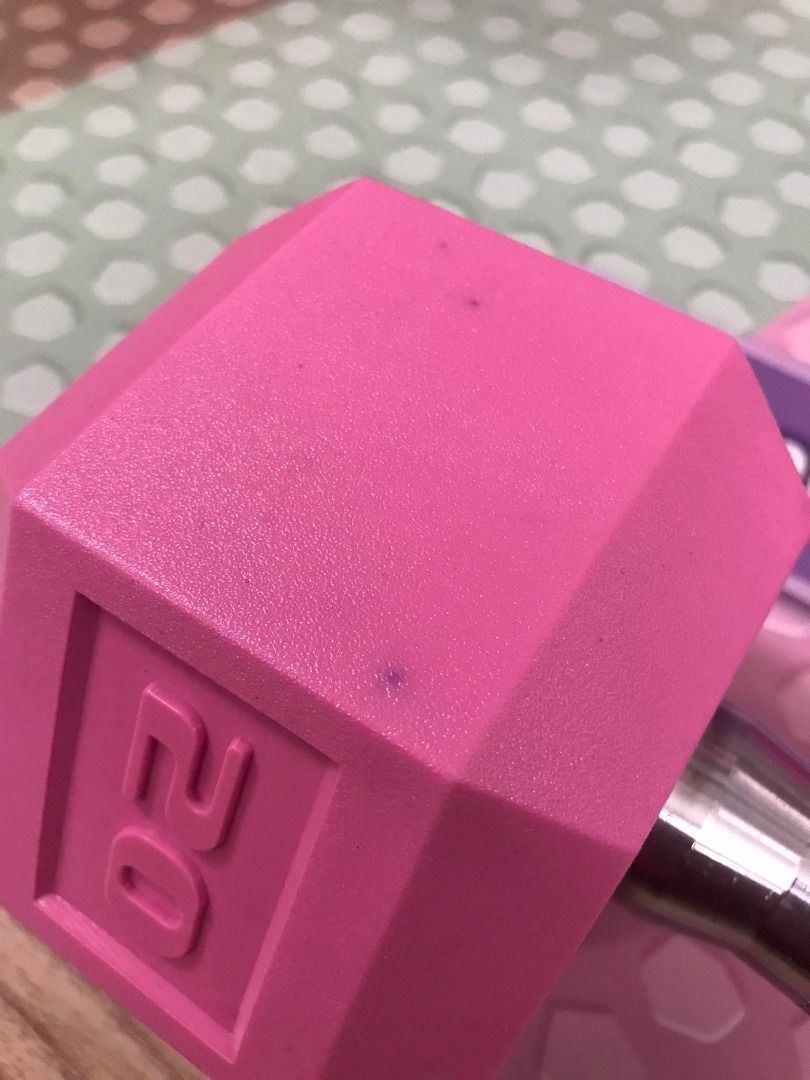 Wandergym 20Lbs Wanderbar Hex Dumbbells (Product Pull out) (Category: Weights & Dumbbells) located in Paranaque City. Submitted by accwander16596 (Listing ID 1267051167, Image 2). Description: We don’t want to put perfectly usable dumbbells to waste. These dumbbells are perfectly imperfect– they have a little bit of extra character ( just like a birthmark) which makes them even more unique. P.S. We’re giving them a chance to be with someone who w