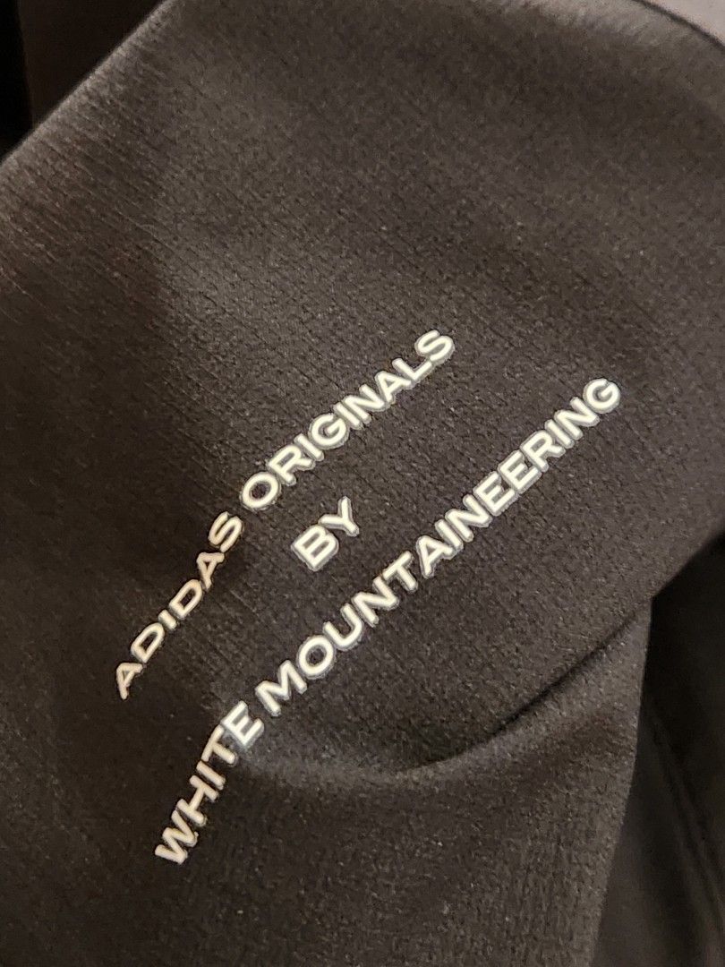 White mountaineering x adidas 輕長風褸, 男裝, 外套及戶外衣服