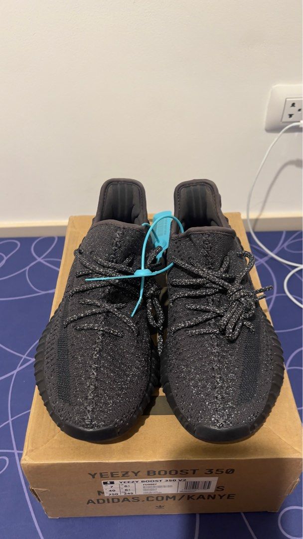 Yeezy 350 black nr online