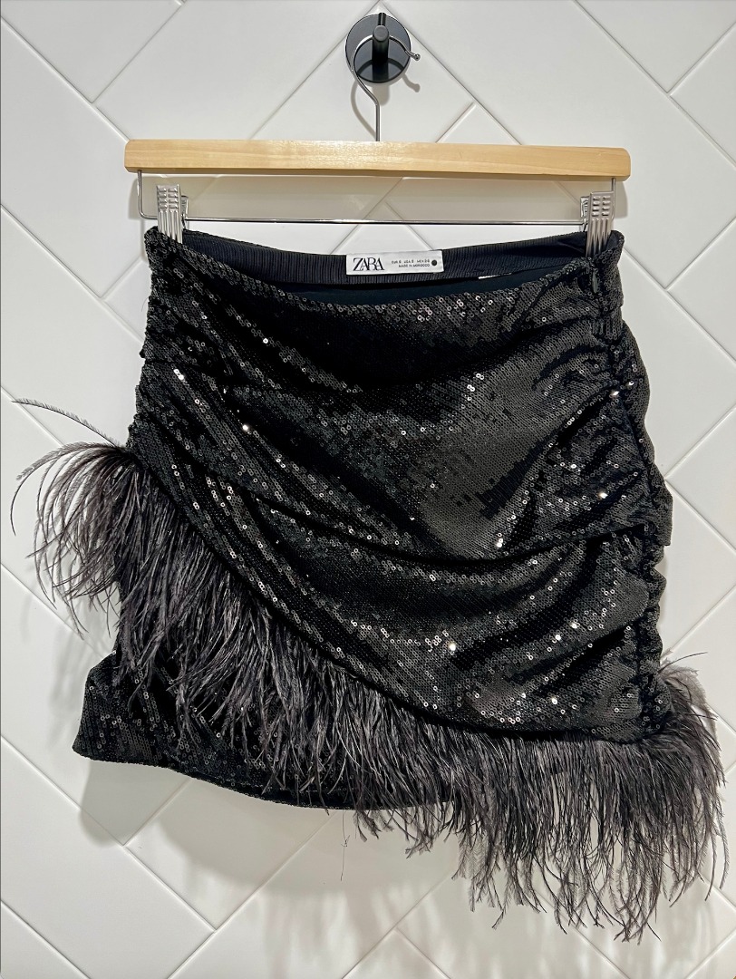 Black feather deals skirt zara