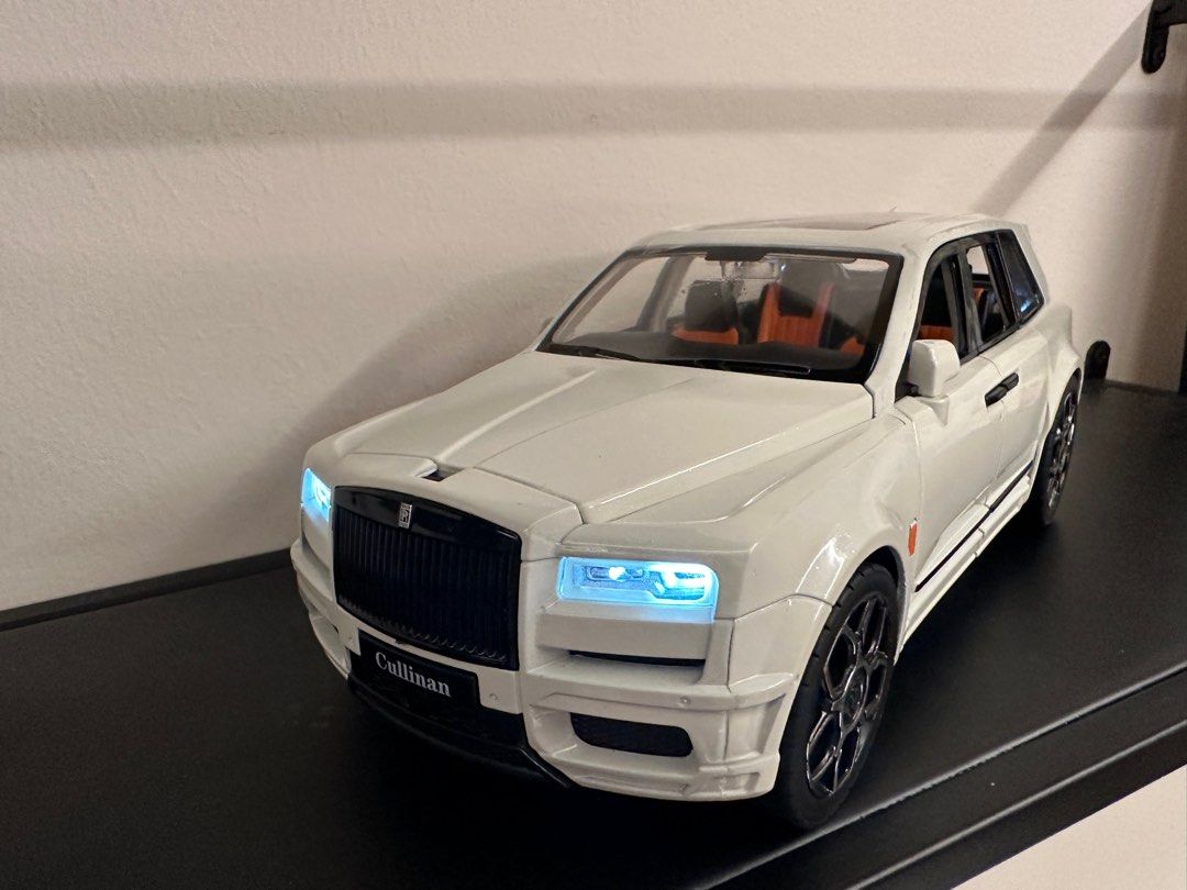1 20 Rolls Royce Cullinan 6.75 V12 Diecast Hobbies Toys Toys