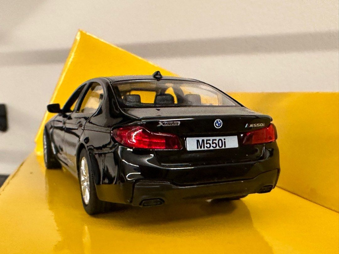 Bmw g30 diecast top