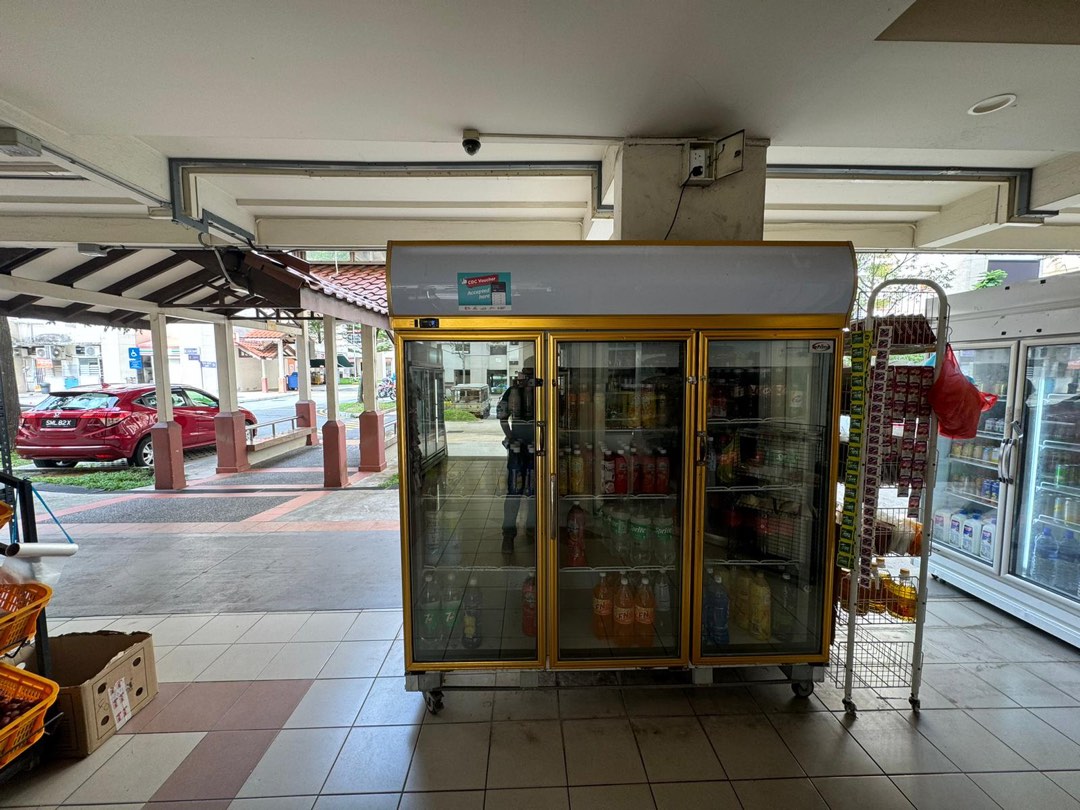 3 door drinks chiller, TV & Home Appliances, Kitchen Appliances