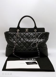 🎉🎉貨主減價👏🏻👏🏻 CHANEL A66813 黑色菱格紋小牛皮 銀色鏈綴雙CC Logo吊飾 大號 肩背袋 購物袋 手袋