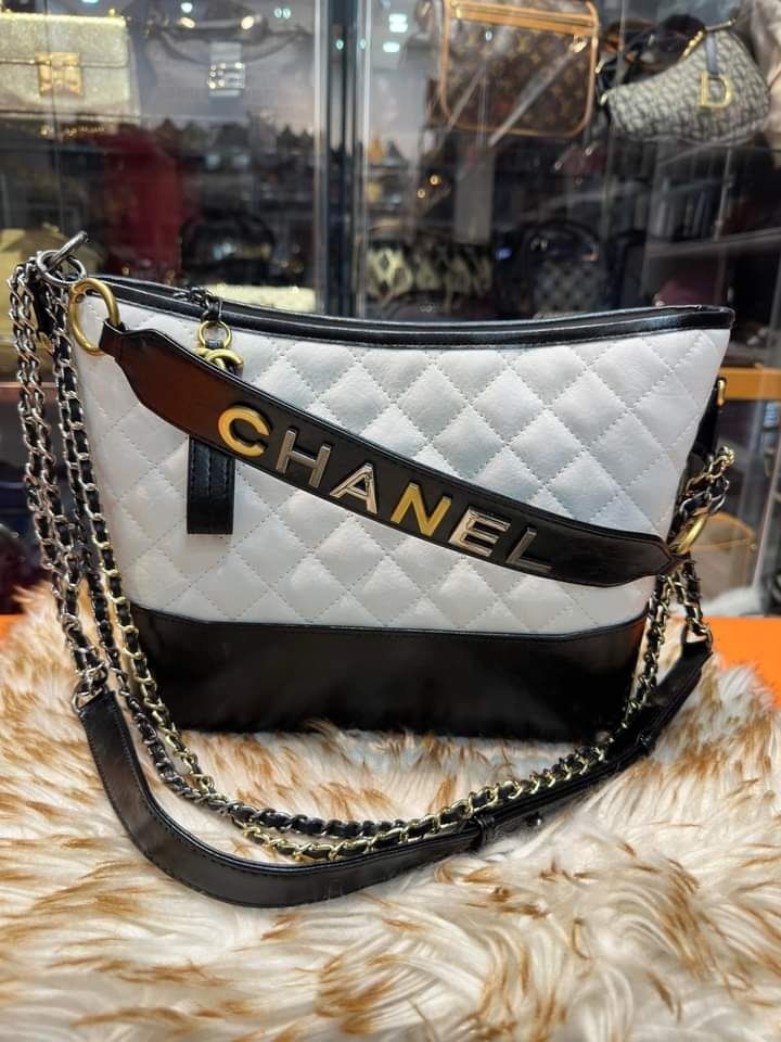 Chanel Medium Gabrielle White Black In Caviar