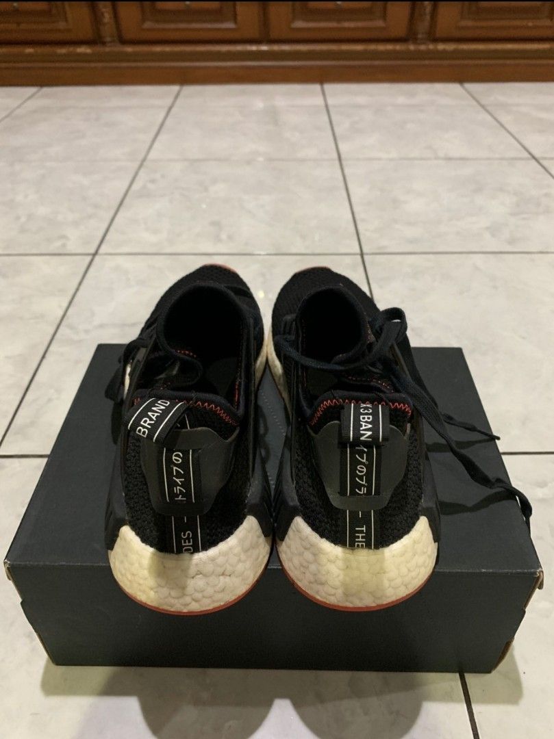 Nmd xr1 black contrast hot sale stitch
